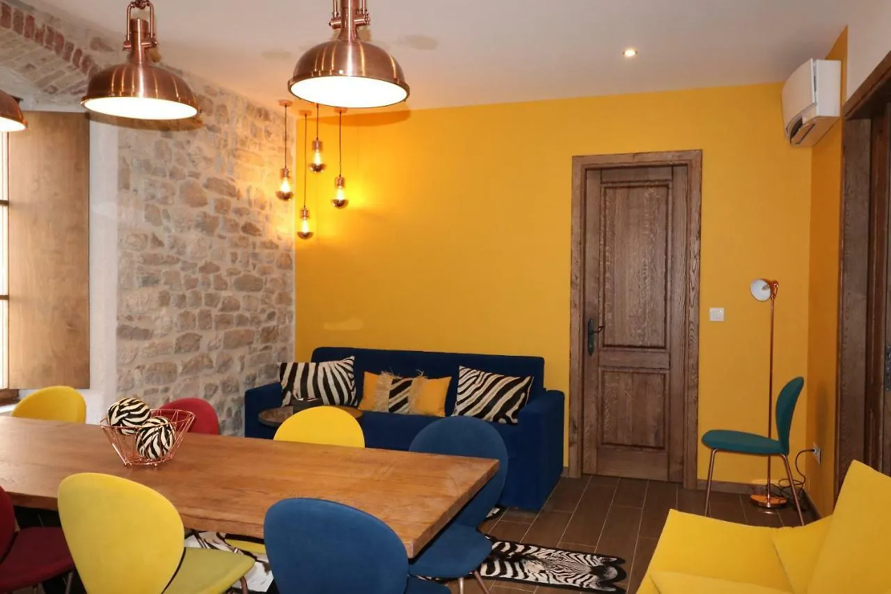 Bygrace Apartment Split